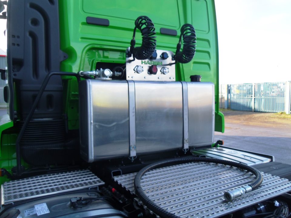 200ltr Cab Back Mounted Hydraulic Oil Tank