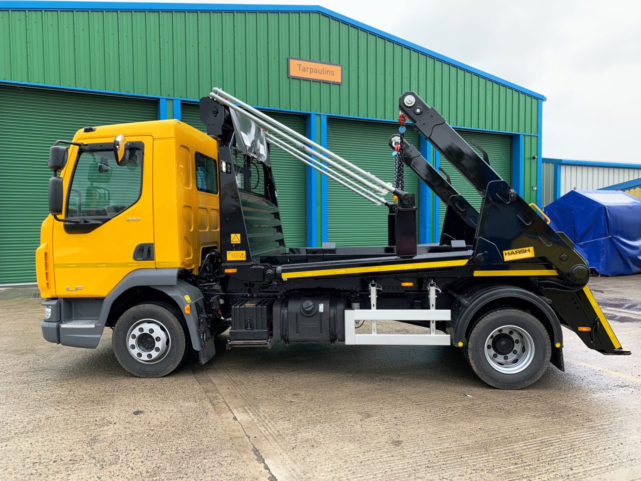 skiploaders-skip-lorries-harsh-uk